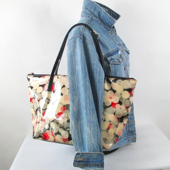 KATE SPADE NEW YORK CHERRY TERRACE FESTIVE BUBBLE TOTE BAG. - Picture 12 of 16